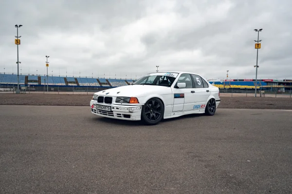hoofdafbeelding BMW E36 325i uit 1997