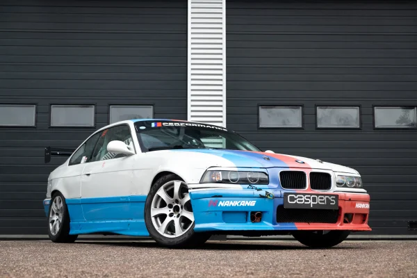 hoofdafbeelding BMW 325i Raceauto uit 1992